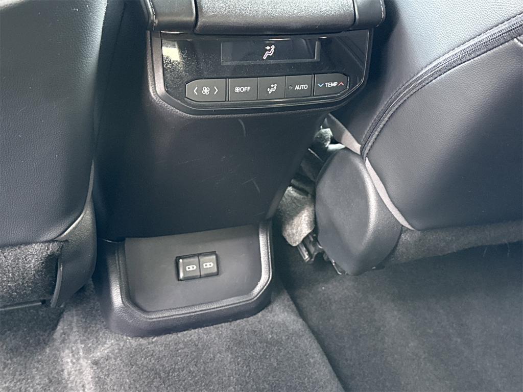 used 2023 Toyota Highlander car, priced at $36,192