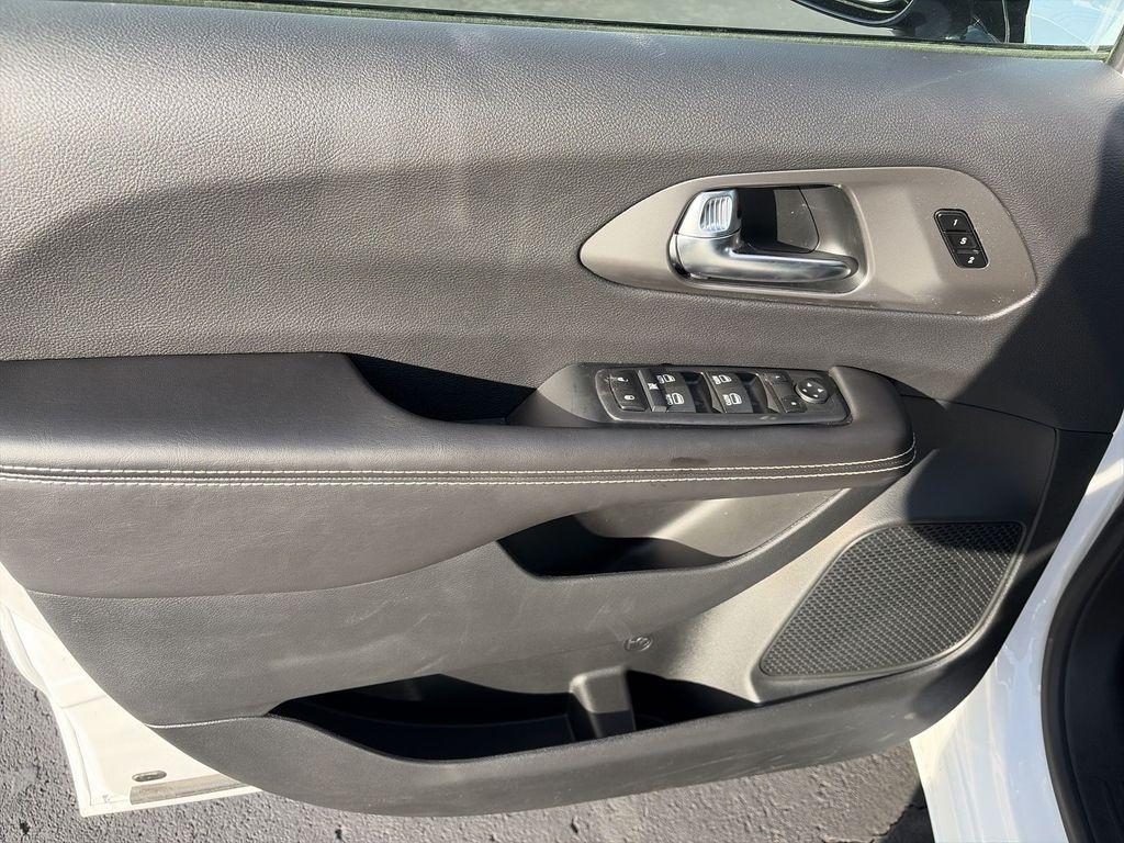 new 2026 Chrysler Pacifica car, priced at $47,598