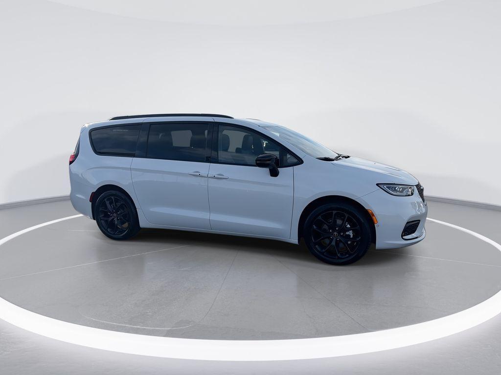 new 2026 Chrysler Pacifica car, priced at $47,598