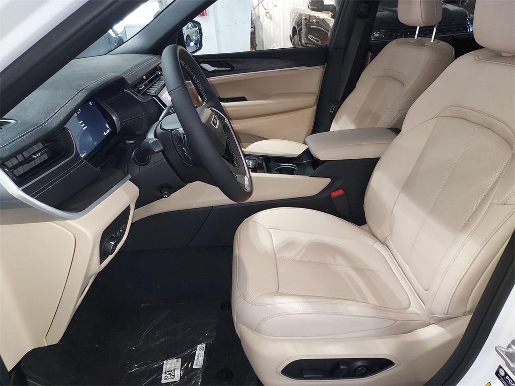 new 2025 Jeep Grand Cherokee L car, priced at $51,947