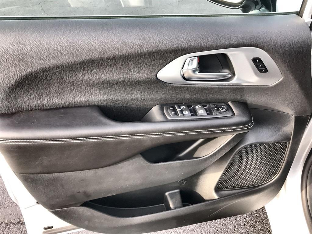 new 2026 Chrysler Pacifica car, priced at $51,619