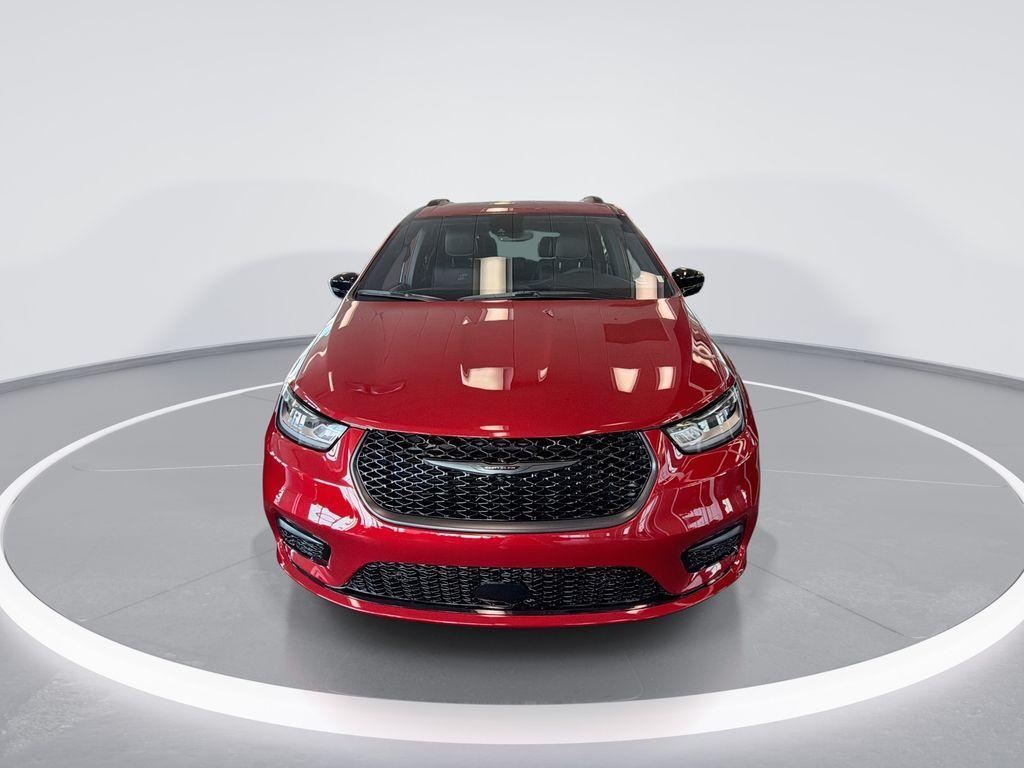 new 2026 Chrysler Pacifica car, priced at $47,595