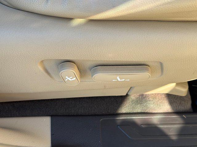 used 2009 Kia Borrego car, priced at $5,999