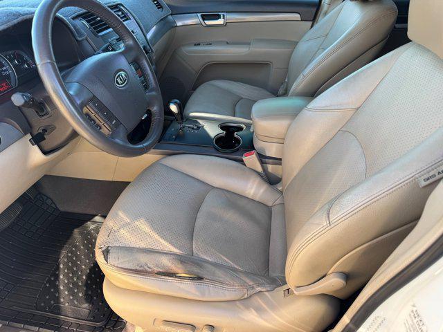 used 2009 Kia Borrego car, priced at $5,999