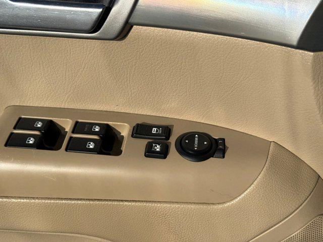 used 2009 Kia Borrego car, priced at $5,999