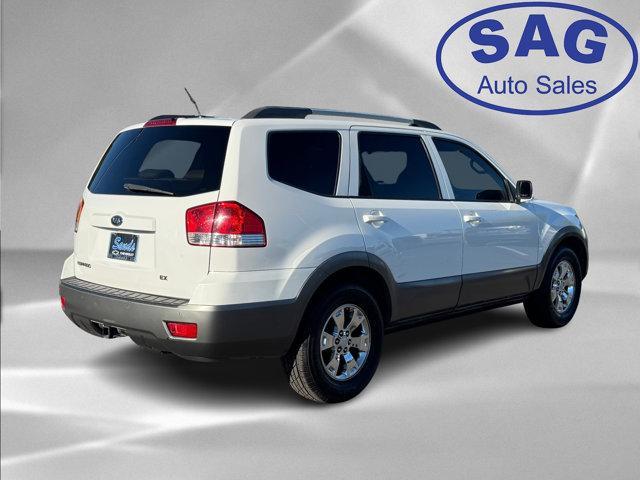 used 2009 Kia Borrego car, priced at $5,999