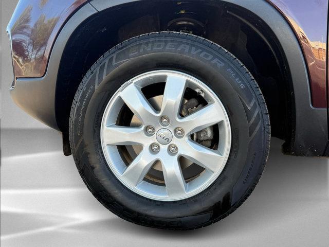 used 2013 Kia Sorento car, priced at $4,999