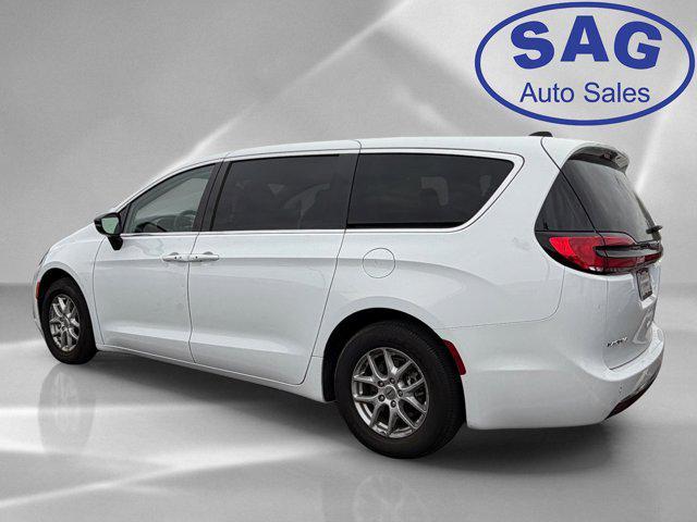 used 2024 Chrysler Pacifica car, priced at $26,999