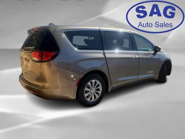 used 2018 Chrysler Pacifica car, priced at $9,999