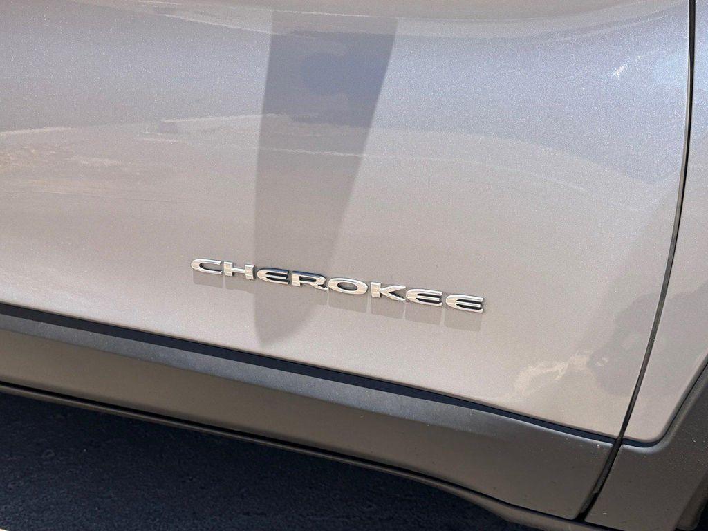 used 2020 Jeep Cherokee car, priced at $14,598