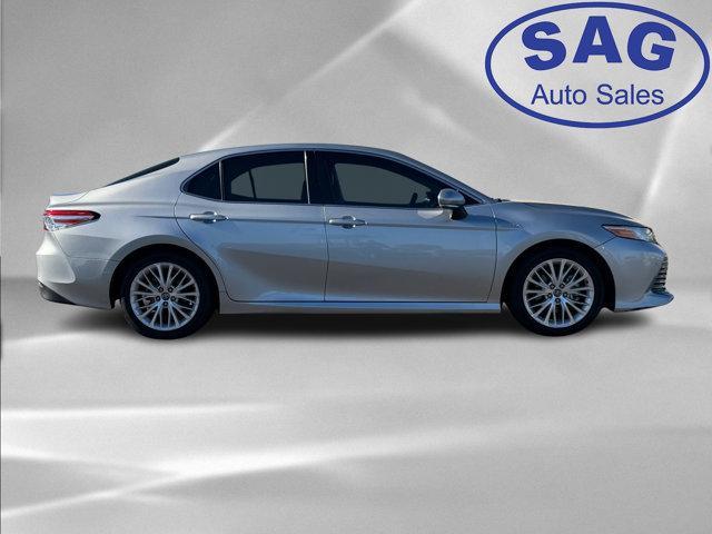used 2018 Toyota Camry Hybrid car, priced at $11,999