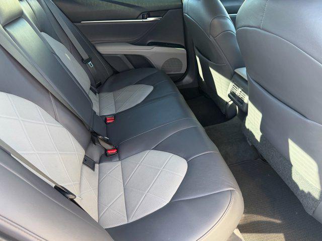 used 2018 Toyota Camry Hybrid car, priced at $11,999
