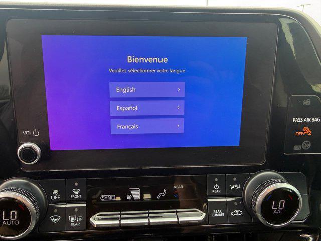 used 2023 Toyota Highlander car, priced at $27,999