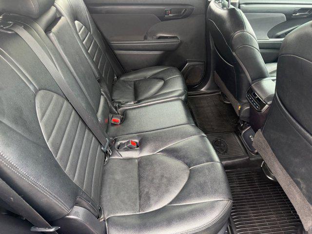 used 2023 Toyota Highlander car, priced at $27,999