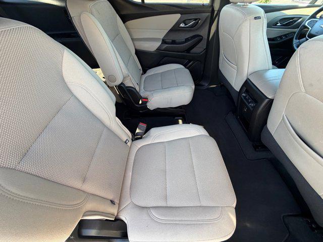 used 2023 Chevrolet Traverse car, priced at $29,999