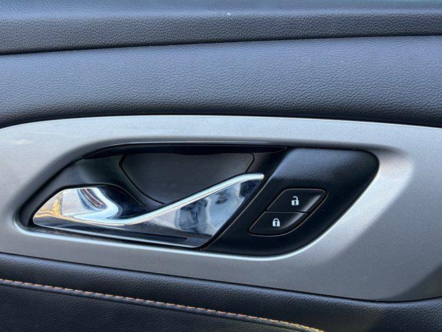 used 2021 Chevrolet Traverse car, priced at $12,999