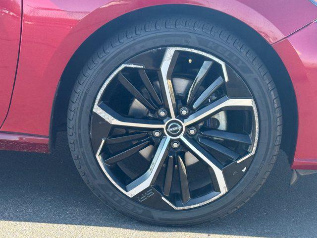 used 2023 Nissan Altima car, priced at $17,999