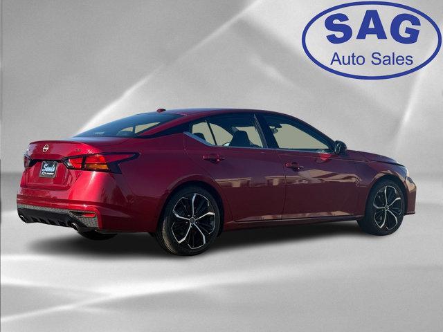 used 2023 Nissan Altima car, priced at $17,999