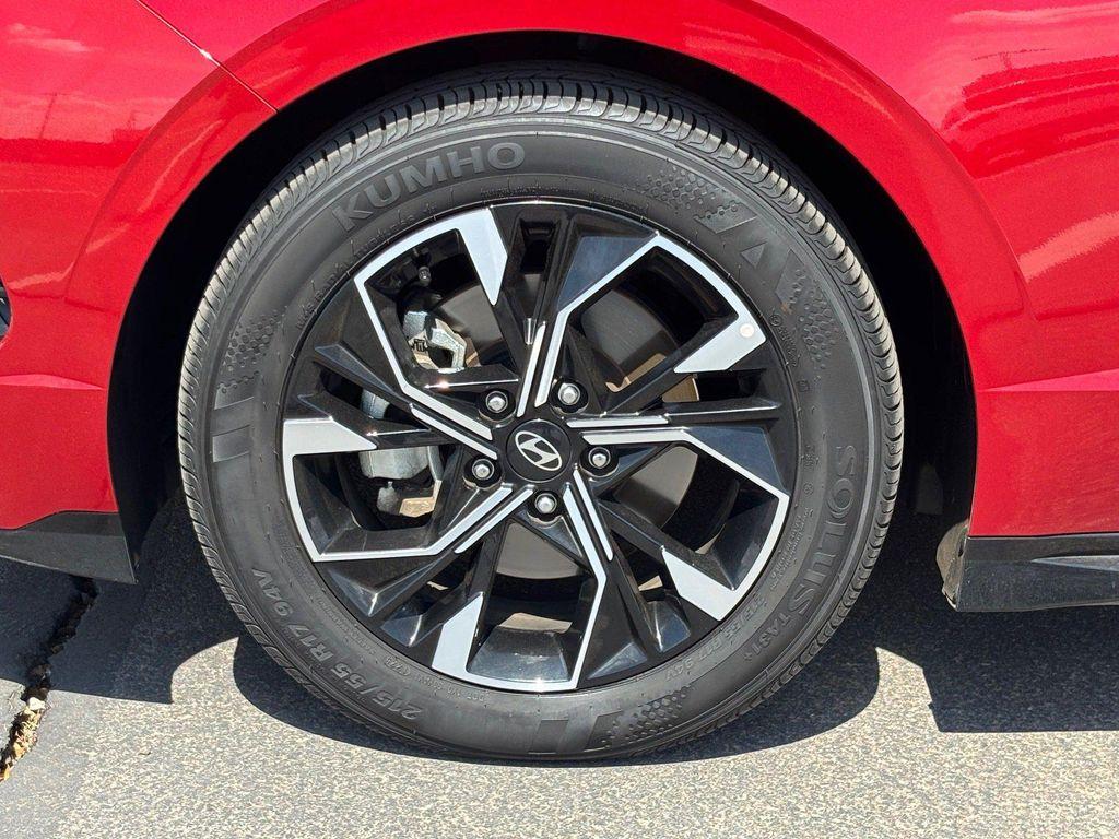 used 2025 Hyundai Sonata car, priced at $23,098