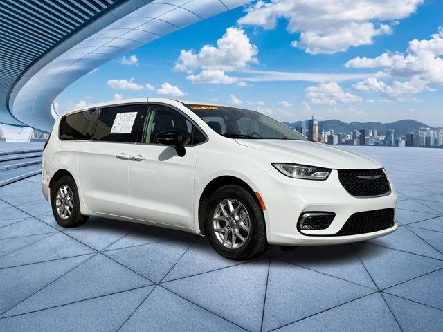 used 2024 Chrysler Pacifica car, priced at $25,999