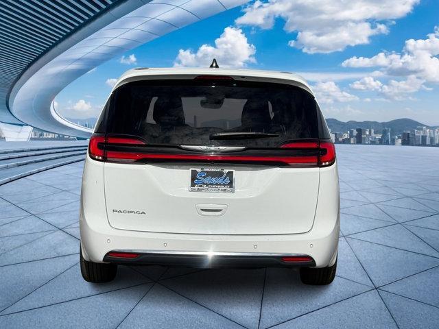 used 2024 Chrysler Pacifica car, priced at $25,999