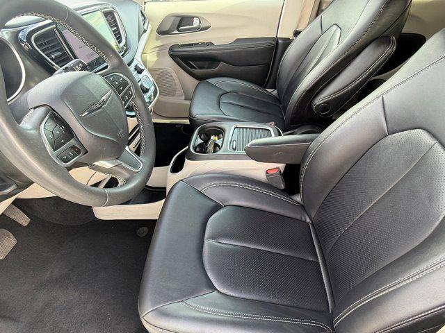 used 2024 Chrysler Pacifica car, priced at $25,999