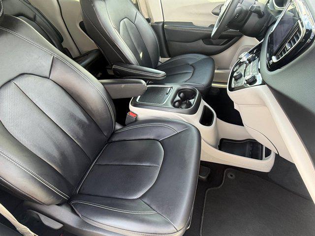 used 2024 Chrysler Pacifica car, priced at $25,999