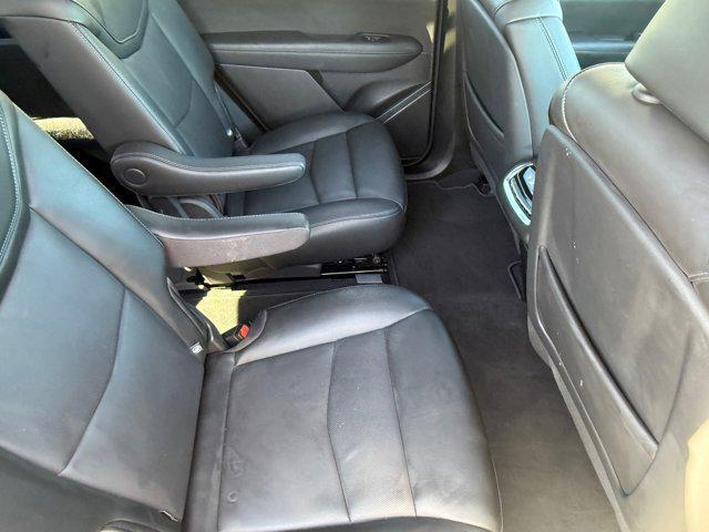 used 2025 Cadillac XT6 car, priced at $36,999