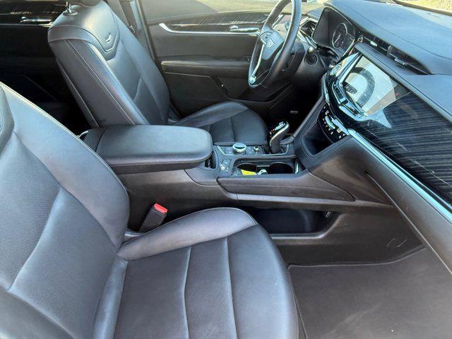 used 2025 Cadillac XT6 car, priced at $36,999