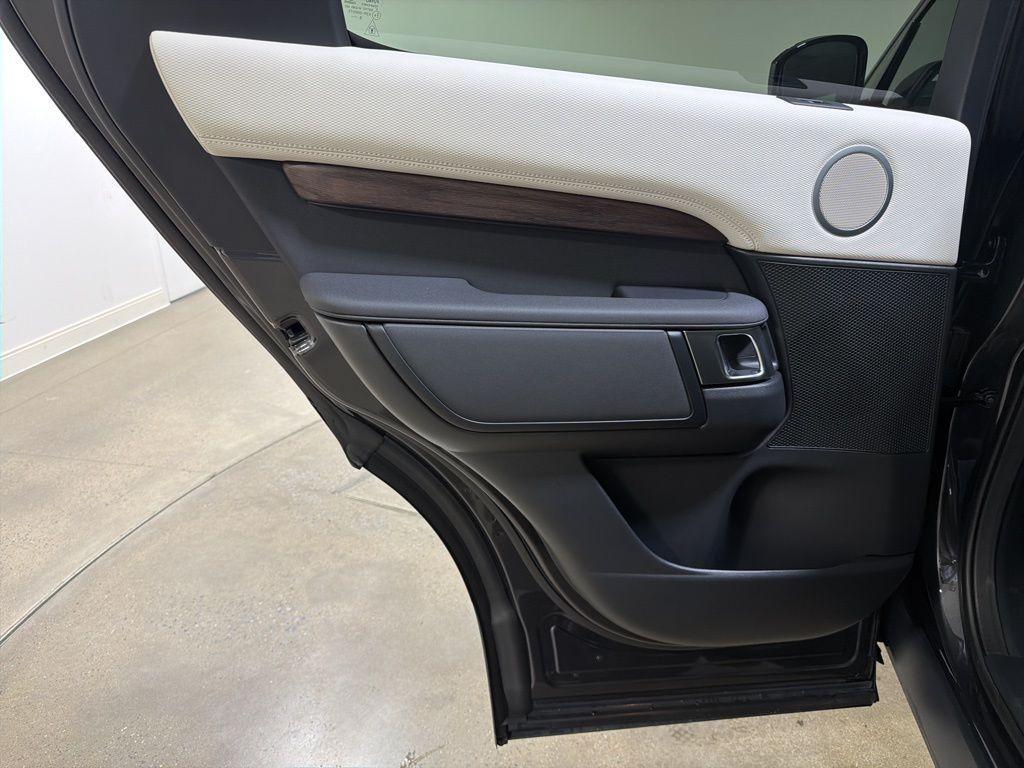 new 2026 Land Rover Discovery car, priced at $76,295