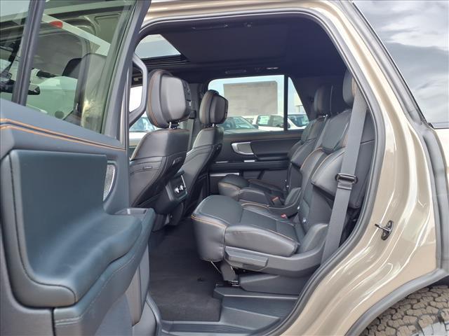 new 2026 Ford Expedition car, priced at $84,985