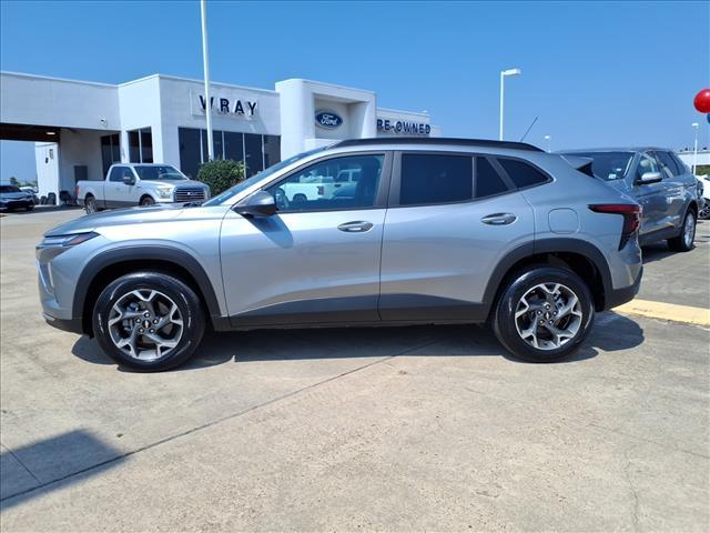 used 2025 Chevrolet Trax car, priced at $21,988