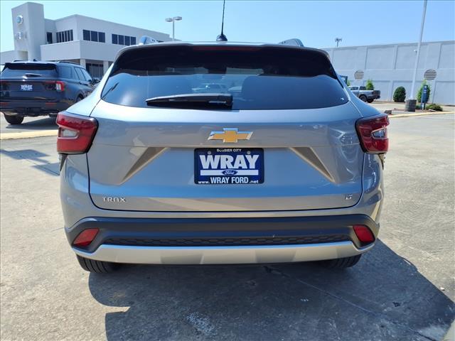 used 2025 Chevrolet Trax car, priced at $21,988