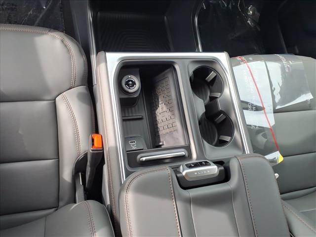 new 2025 Ford Expedition car, priced at $73,585