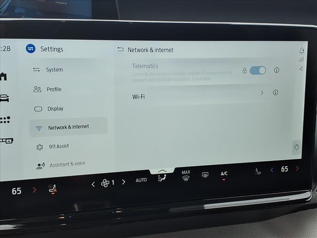 new 2025 Ford Expedition car, priced at $73,585