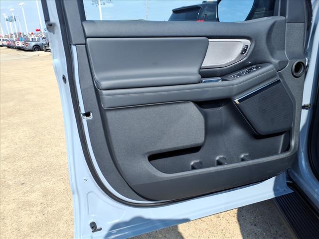 new 2026 Ford Expedition car, priced at $71,345