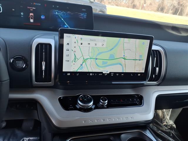 new 2026 Ford Expedition car, priced at $71,345