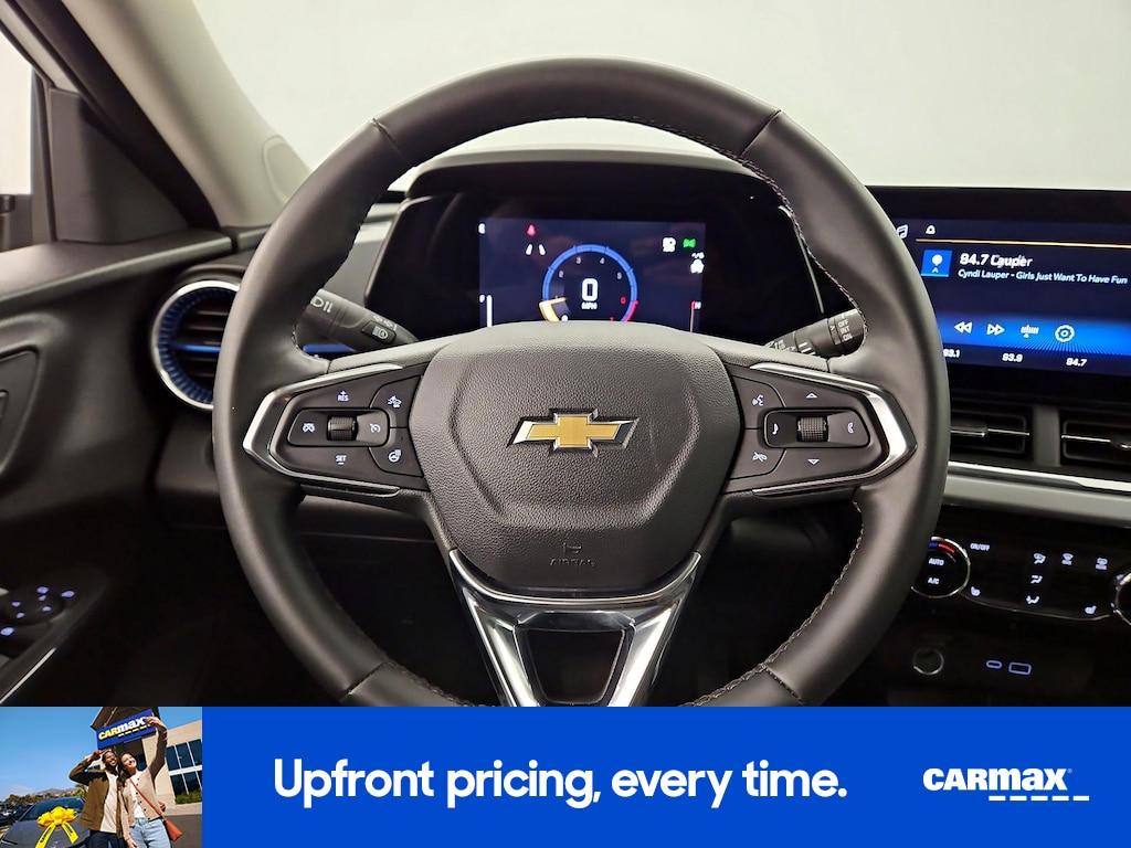 used 2025 Chevrolet Trax car, priced at $22,998