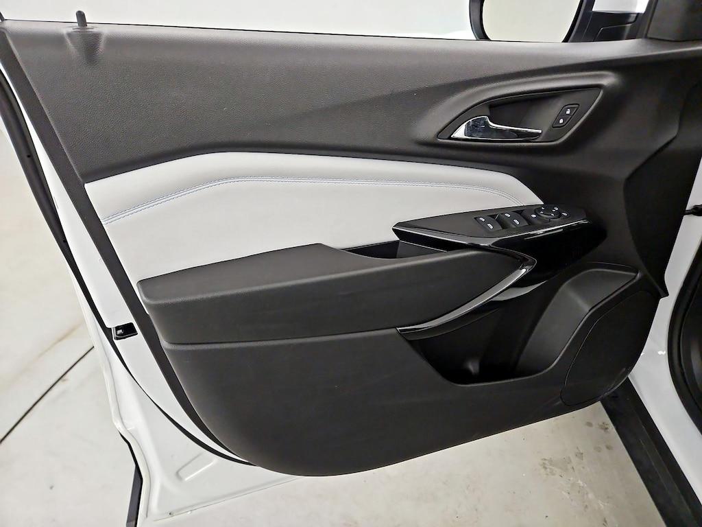 used 2025 Chevrolet Trax car, priced at $22,998