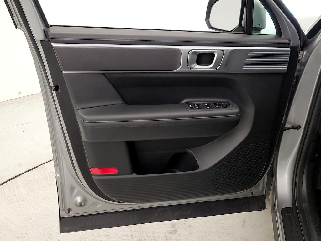 used 2024 Hyundai Santa Fe car, priced at $27,998