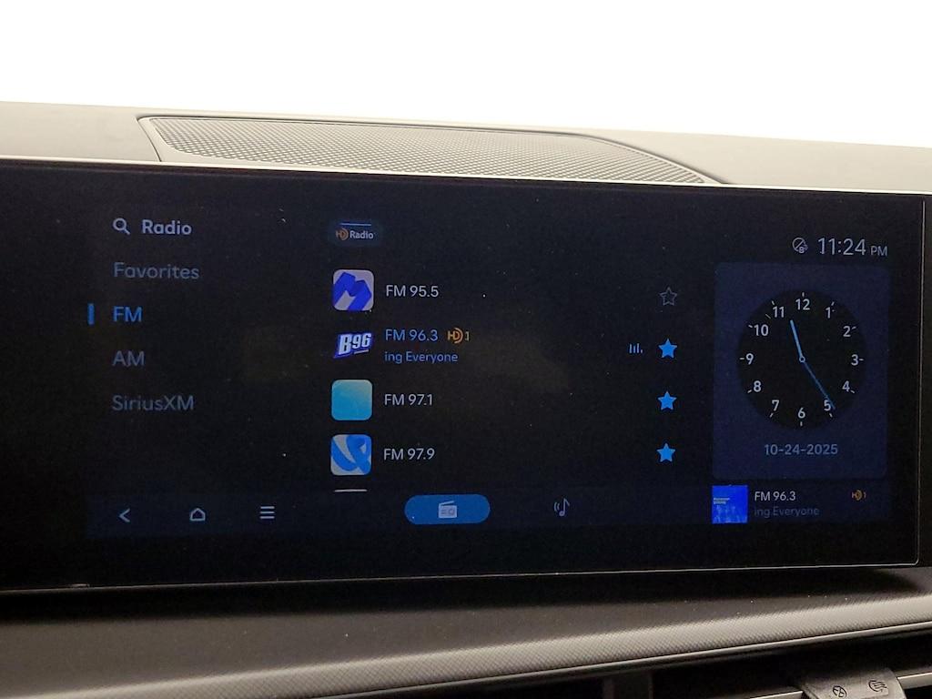 used 2024 Hyundai Santa Fe car, priced at $27,998