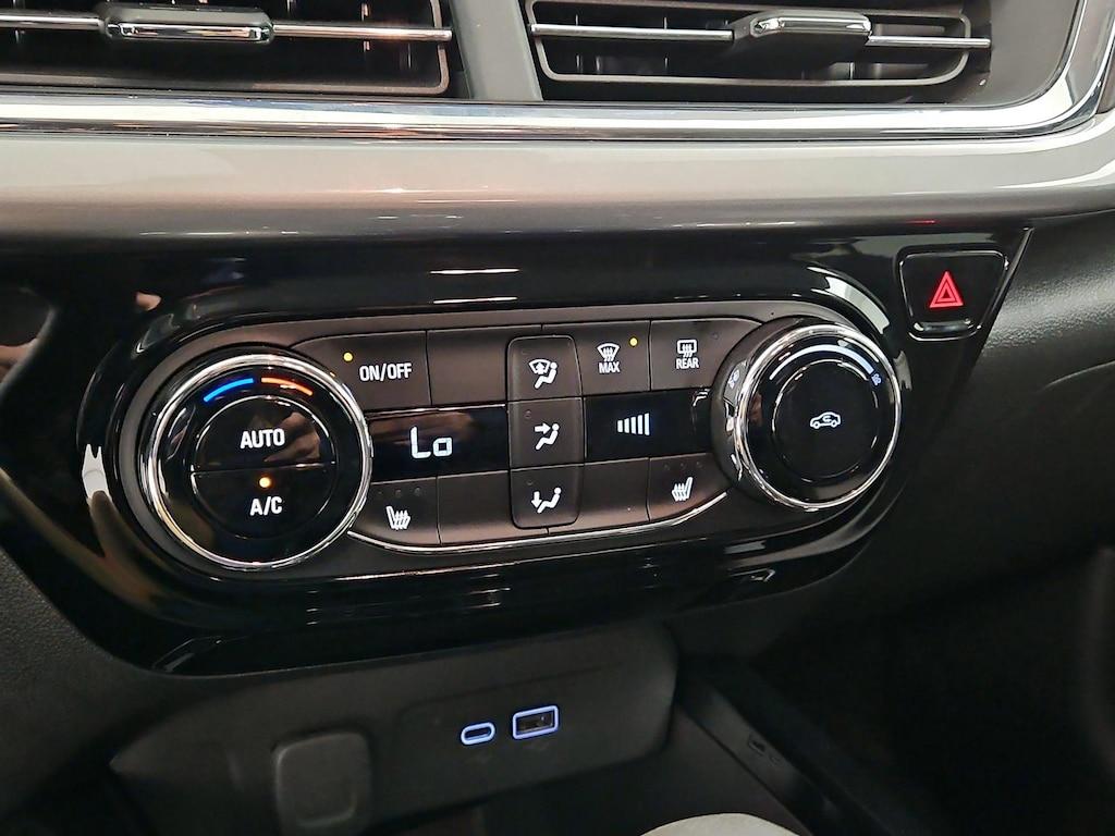 used 2025 Chevrolet Trax car, priced at $21,998