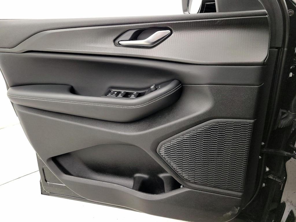 used 2023 Jeep Grand Cherokee L car, priced at $32,998