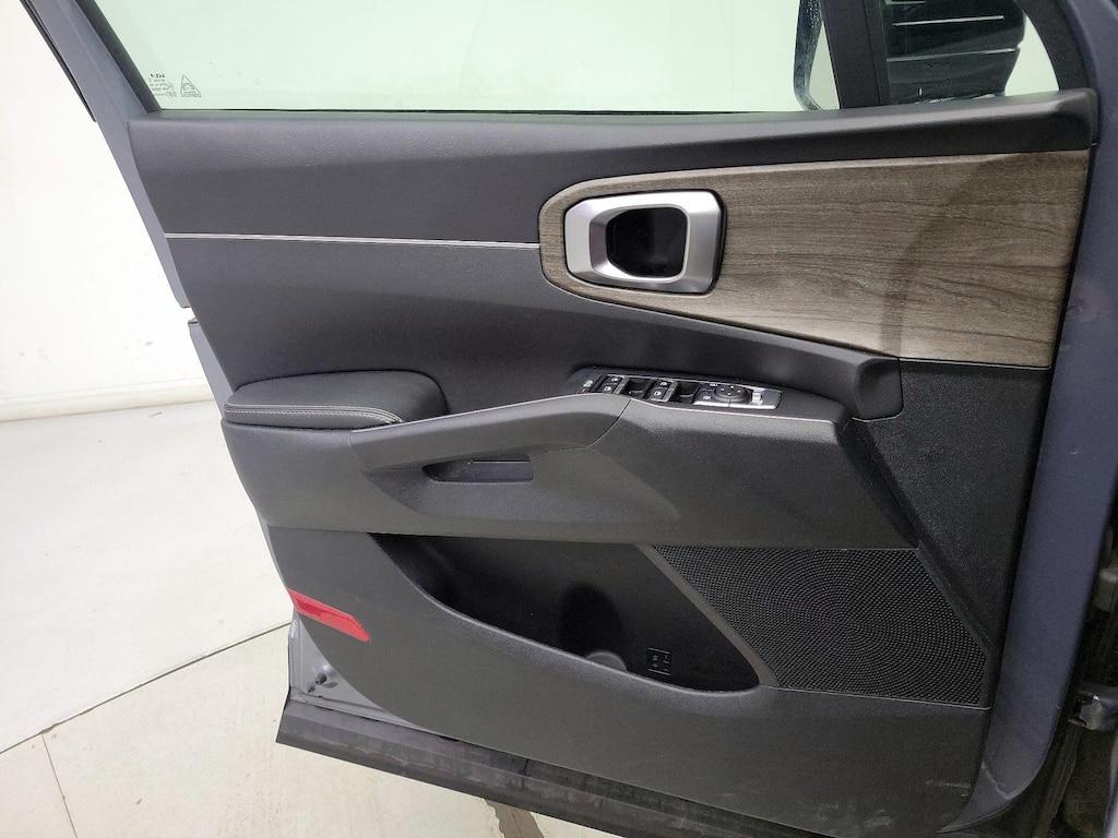 used 2022 Kia Sorento car, priced at $25,998
