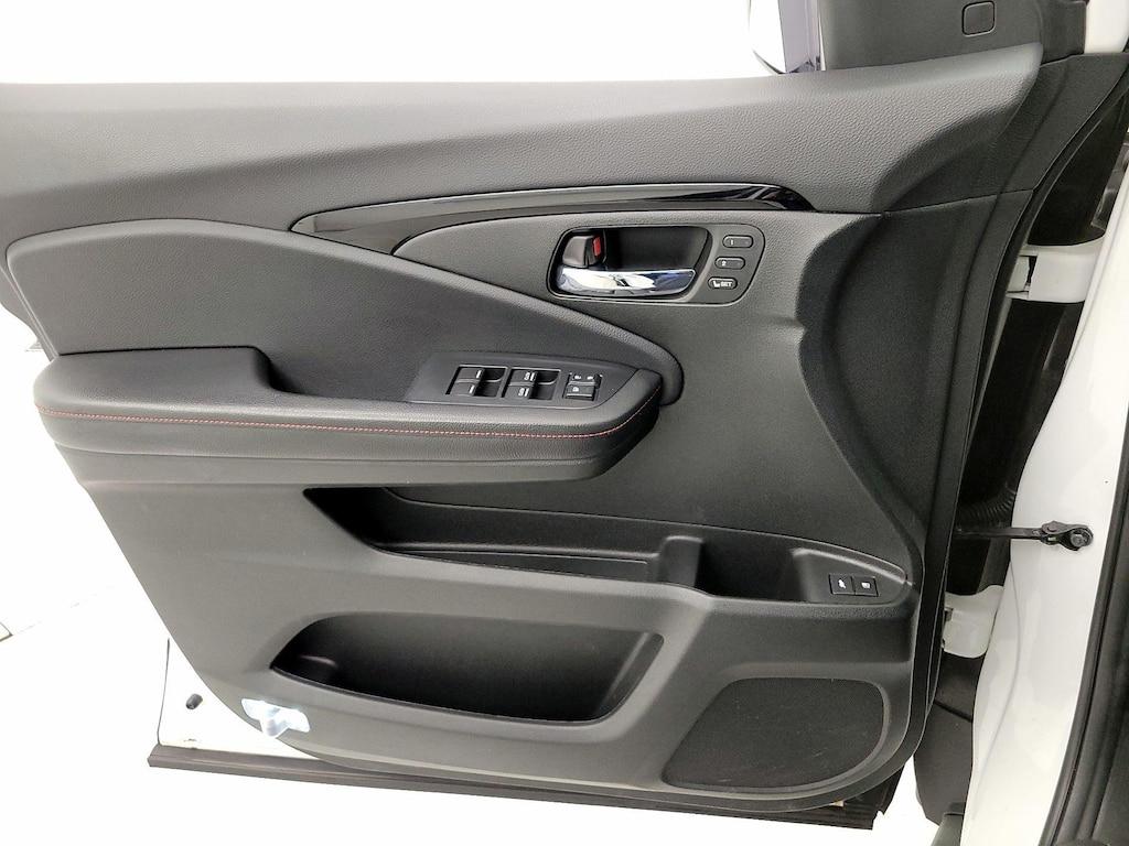 used 2021 Honda Pilot car, priced at $32,998