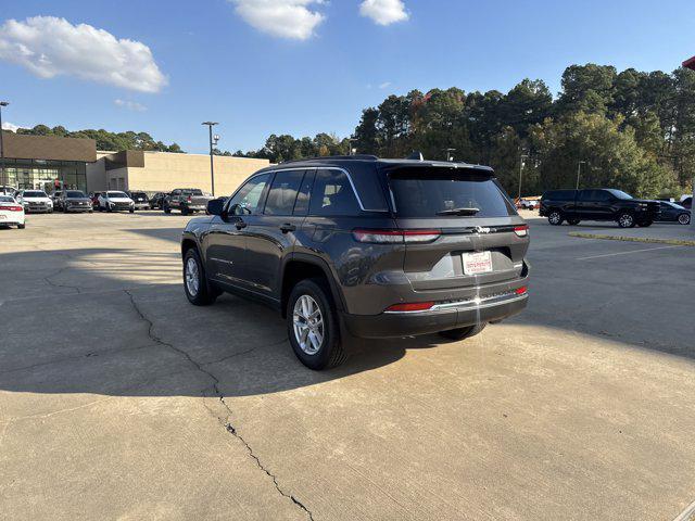 new 2025 Jeep Grand Cherokee car, priced at $40,800