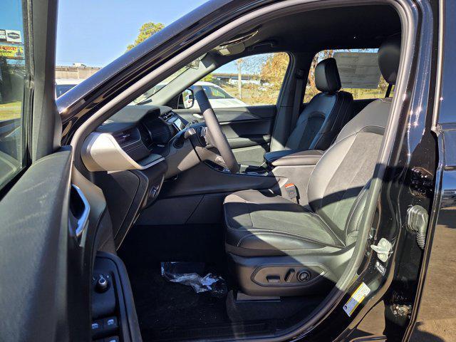 new 2025 Jeep Grand Cherokee L car, priced at $46,655