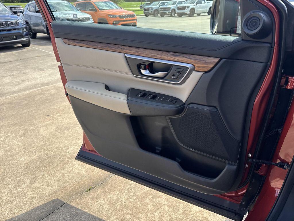 used 2018 Honda CR-V car, priced at $23,990