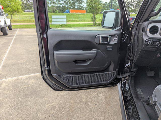 new 2025 Jeep Gladiator car, priced at $45,080