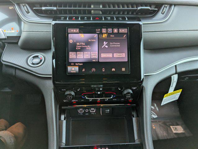 new 2025 Jeep Grand Cherokee car, priced at $44,655